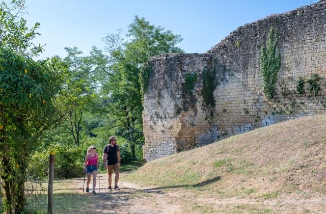 Molieres la plus petite bastide du Périgord