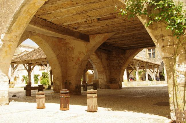 Les cornieres de Monpazier