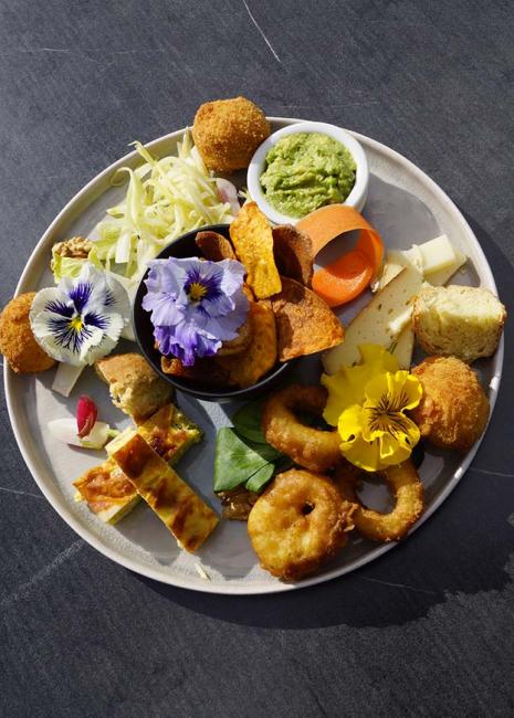 Vegetarian plate | Quai Cyrano